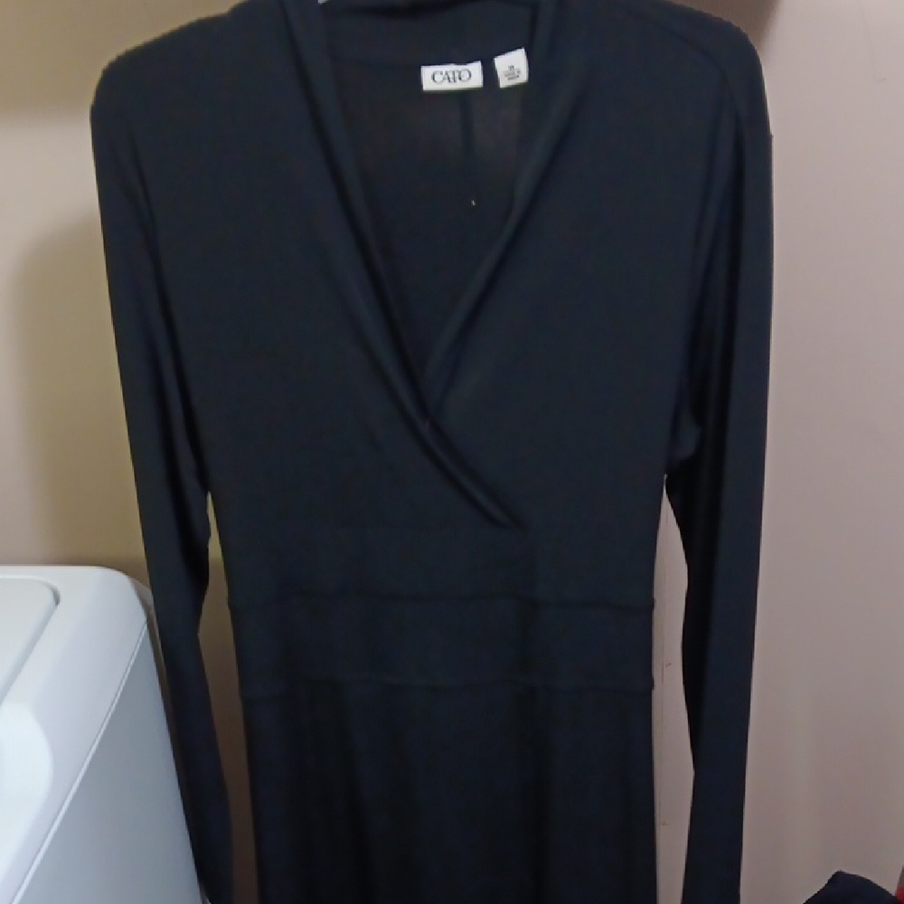 Cato Black Sheath V-Neck Long Sleeve Dress